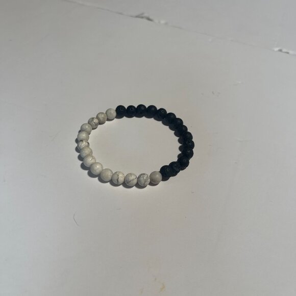 New Lava Stone & White Marble Beads Bracelet Saje Wellness - Picture 2 of 5